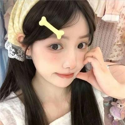 埃莱扎·施莱辛格：战妆